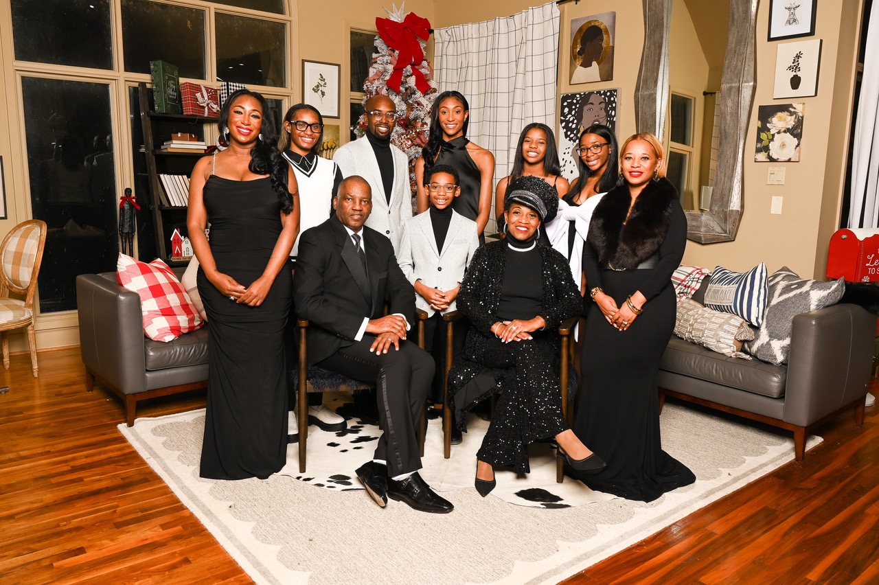 Family Portraits — Holiday Session — Photography project by We Design Culture, Little Rock, AR